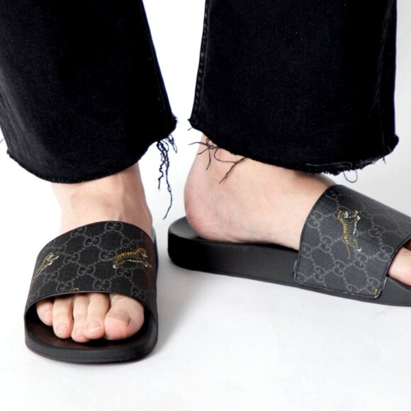 SOLD! NEW GUCCI Men's GG Supreme Tiger Print Black Slides Sandals 7 G / US 7.5 - Picture 2 of 11